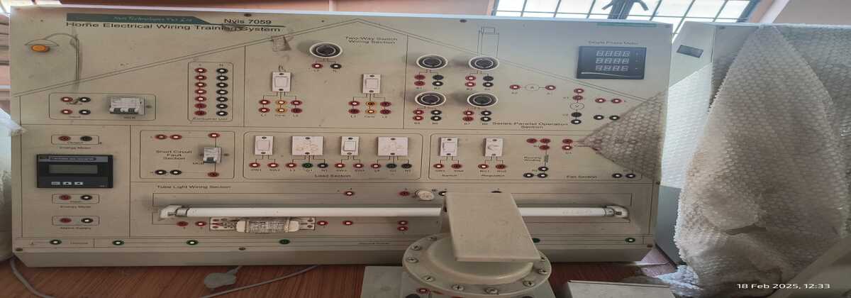 EE1-min